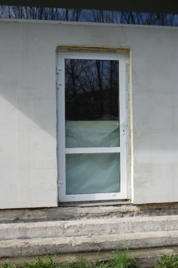 Plastová okna a hliníkové vchodové dveře do výrobní haly - Frýdlant nad Ostravicí