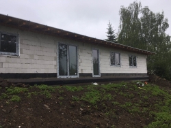 Novostavba RD - plastové okna, domovní dveře - Dolní Žukov